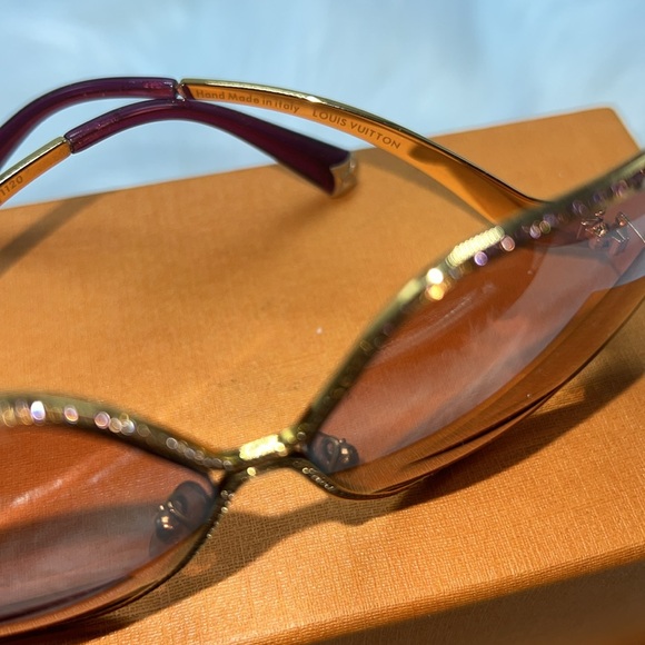 👓💛❤️LOUIS VUITTON VINTAGE SUZY EMBELLISHED OVERSIZED SUNGLASSES Z0400U M1120 - Picture 9 of 17